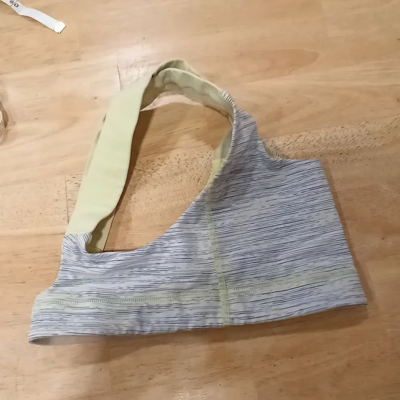 Lululemon atletica tank top - Picture 13 of 14